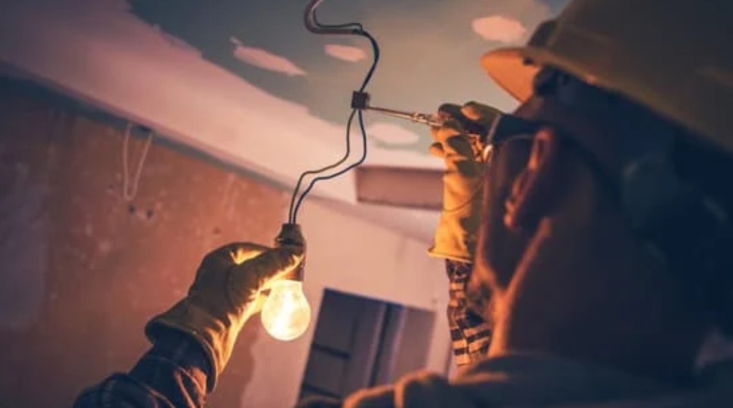 Elektroinstallation kosten Altbau und fensterreinigung Privathaushalt preise